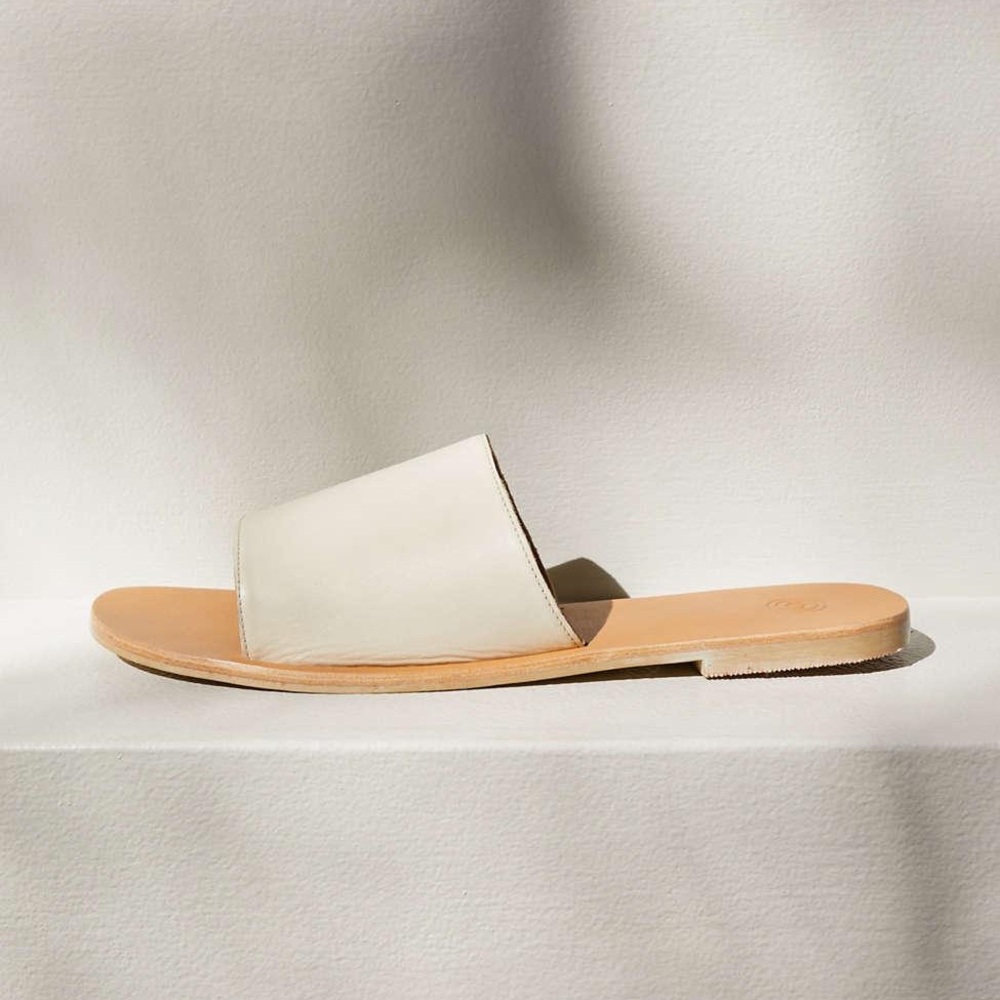 UO Soft Leather Slide Sandal